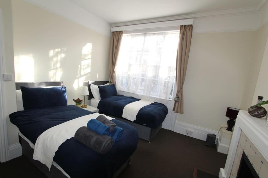 Villa Perfect For Large Family & Friends, Free Parking, Games Reading Exterior foto