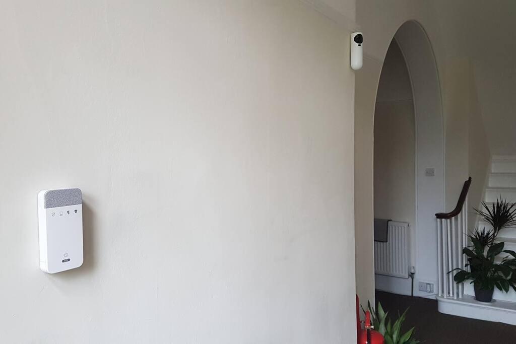 Villa Perfect For Large Family & Friends, Free Parking, Games Reading Exterior foto