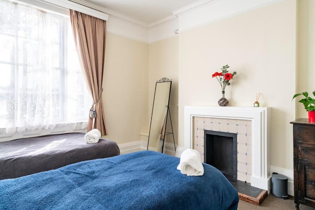 Villa Perfect For Large Family & Friends, Free Parking, Games Reading Exterior foto
