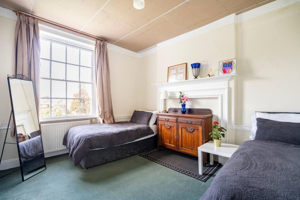 Villa Perfect For Large Family & Friends, Free Parking, Games Reading Exterior foto